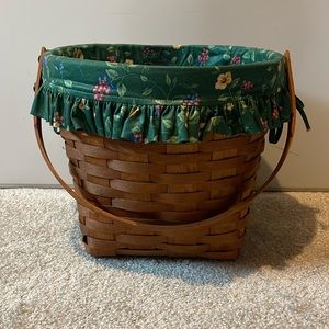 Longaberger 11” measuring basket